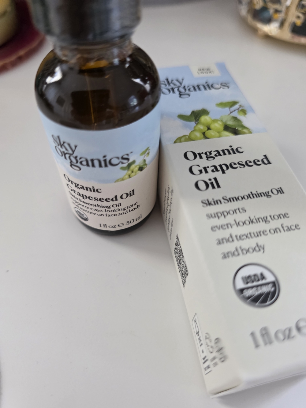 Organic Grapeseed Oil - Natural Skin Smoothing Oil (Clear)